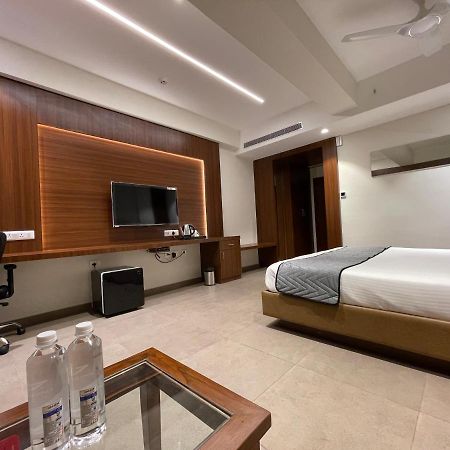 Jubilee Park Hotel Hyderabad Exterior foto