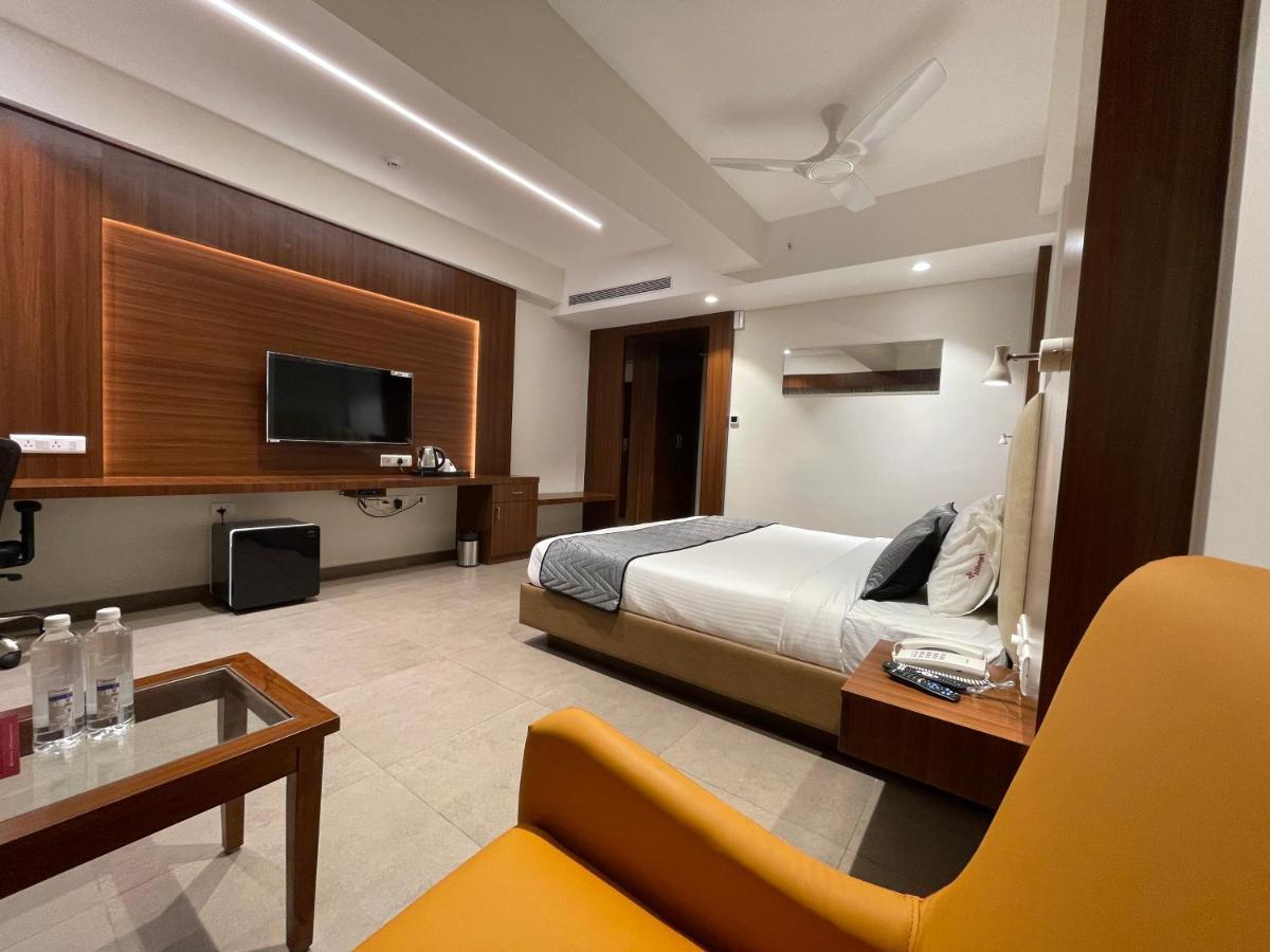 Jubilee Park Hotel Hyderabad Exterior foto