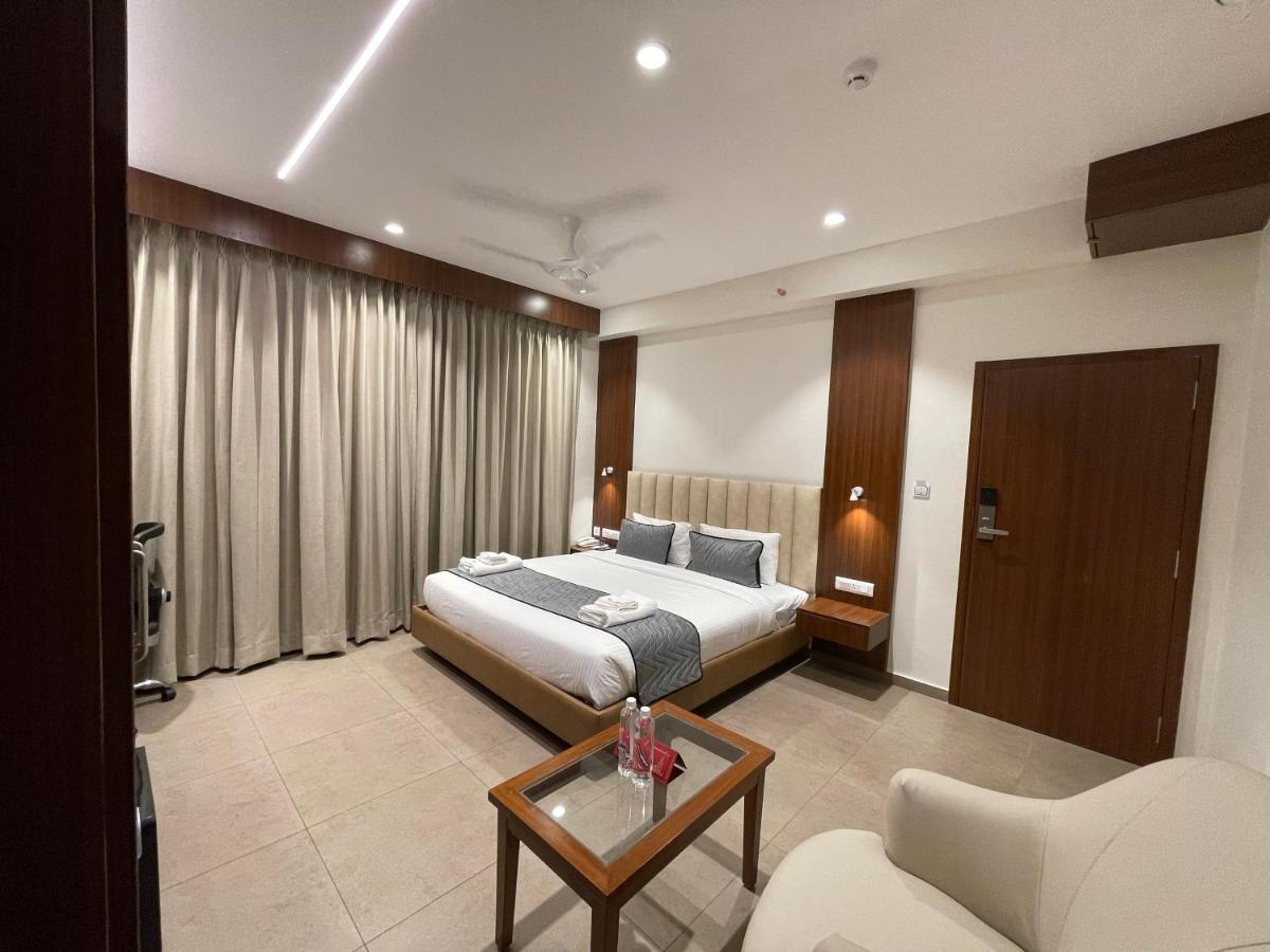 Jubilee Park Hotel Hyderabad Exterior foto
